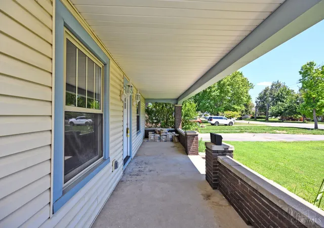 Photo 4 of Single family home for sale at 3209 Pleasant Ave, Hamilton, OH 45015 | MLS# 1889000 | Listing updated on 2026-08-20