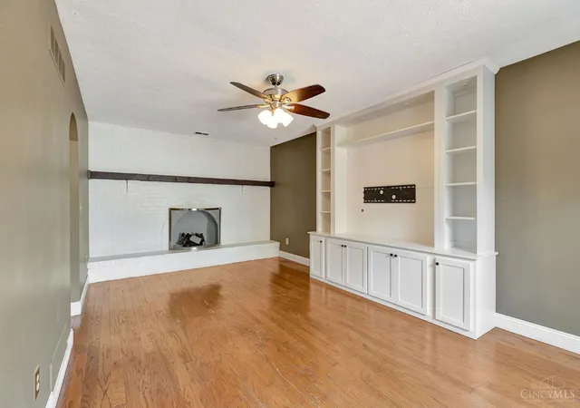 3rd image of 6216 Vineyard Tr, Amelia, OH 45102 | MLS# 1888778