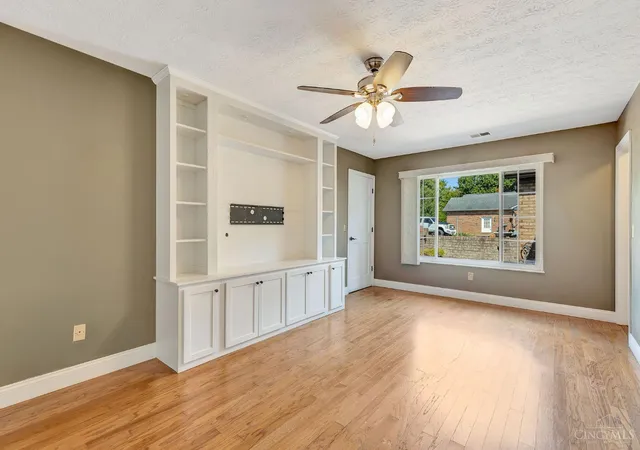 5th image of 6216 Vineyard Tr, Amelia, OH 45102 | MLS# 1888778