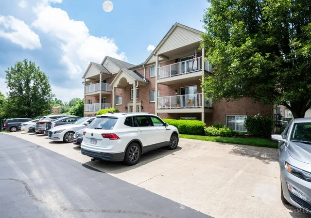Photo 2 of Condo for sale at 3171 Preserve Ln #3A, Cincinnati, OH 45239 | MLS# 1888935 | Listing updated on 2026-10-06