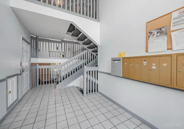 Listing Photo 4 - Condo for sale in building located at 3171 Preserve Ln, Colerain Twp, OH 45239 - Unit #3A