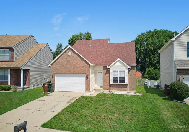Photo 2 of Sale Pending at 623 Quail Holw Dr, Trenton, OH 45067 | MLS# 1889004 | Listing updated on 2026-09-16