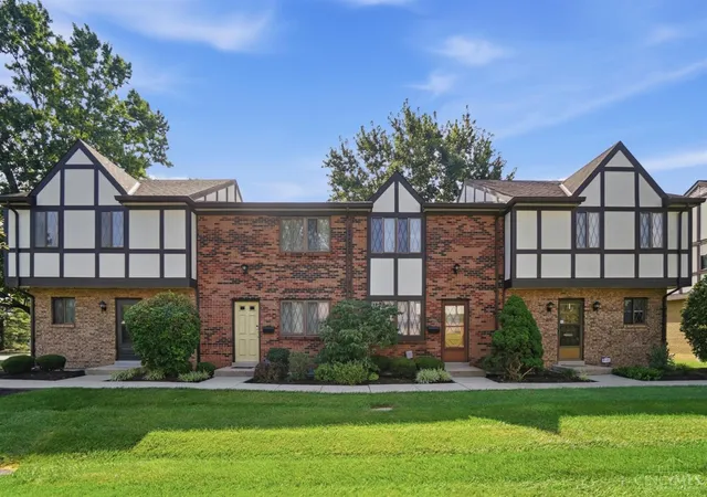 Photo 2 of Sale Pending at 9464 Haddington Ct, Colerain Twp, OH 45251 | MLS# 1889036 | Listing updated on 2026-08-17
