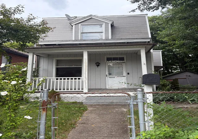 Photo 2 of Sale Pending at 1612 Gilsey Ave, Cincinnati, OH 45205 | MLS# 1889045 | Listing updated on 2026-09-16