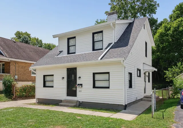 4th image of 813 Greenwich Ave, Cincinnati, OH 45238 | MLS# 1889025