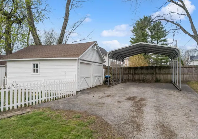 38th image of 353 N South St, Wilmington, OH 45177 | MLS# 1889061