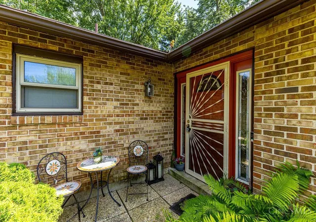 Photo 3 of Sale Pending at 4088 Colemere Cir, Dayton, OH 45415 | MLS# 1888934 | Listing updated on 2026-08-28
