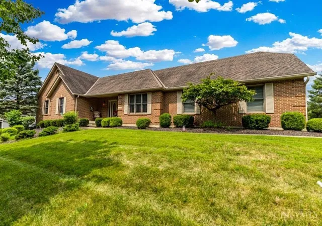 Photo 4 of Single family home for sale at 1675 Ainsley Ln, Hamilton, OH 45013 | MLS# 1889051 | Listing updated on 2026-09-16