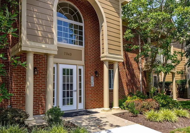 2nd image of 7343 Chatham Ct #G, West Chester, OH 45069 | MLS# 1888848