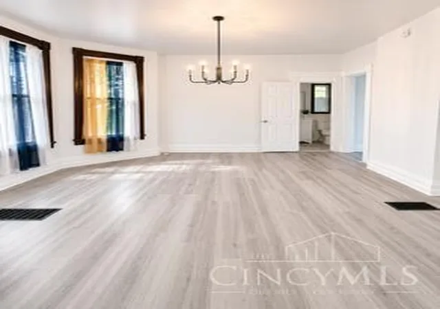 Photo 3 of Single family home for sale at 133 Wildwood St, Cincinnati, OH 45216 | MLS# 1880287 | Listing updated on 2026-08-27