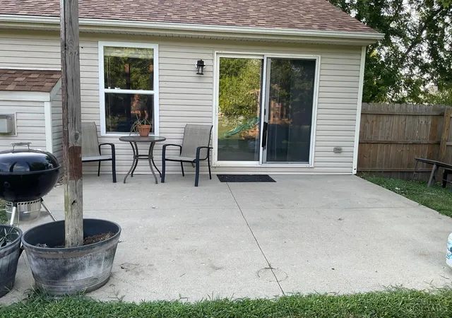 2nd image of 7096 Country Walk Dr, Franklin Twp, OH 45005 | MLS# 1889115