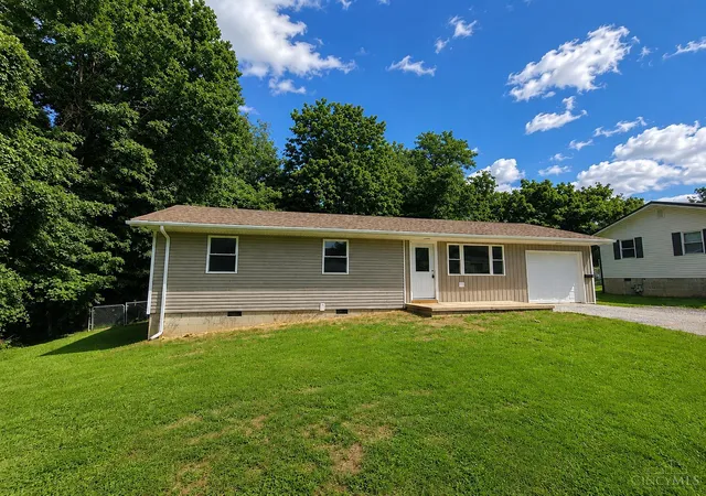 1st image of 202 William St, West Union, OH 45693 | MLS# 1889181