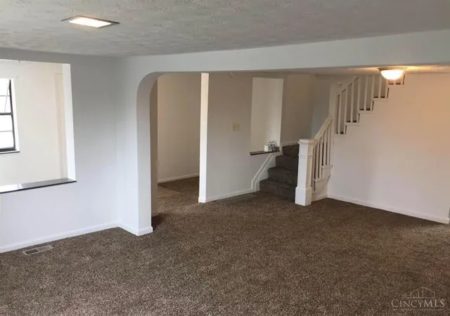 Photo 4 of Single family home for sale at 8993 Pippin Rd, Cincinnati, OH 45251 | MLS# 1889187 | Listing updated on 2026-08-03