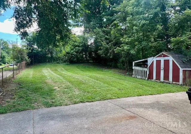 Photo 13 of Single family home for sale at 190 Ivanhoe Ave, Cincinnati, OH 45233 | MLS# 1889177 | Listing updated on 2026-08-07