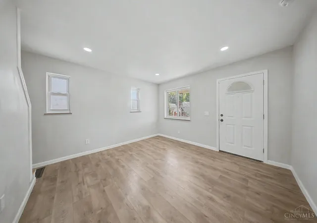 Photo 4 of Single family home for sale at 3236 Vittmer Ave, Cincinnati, OH 45238 | MLS# 1888607 | Listing updated on 2026-08-26