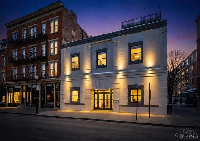 Photo 1 of Condo for sale at 808 Elm St #2C, Cincinnati, OH 45202 | MLS# 1889232 | Listing updated on 2026-09-01