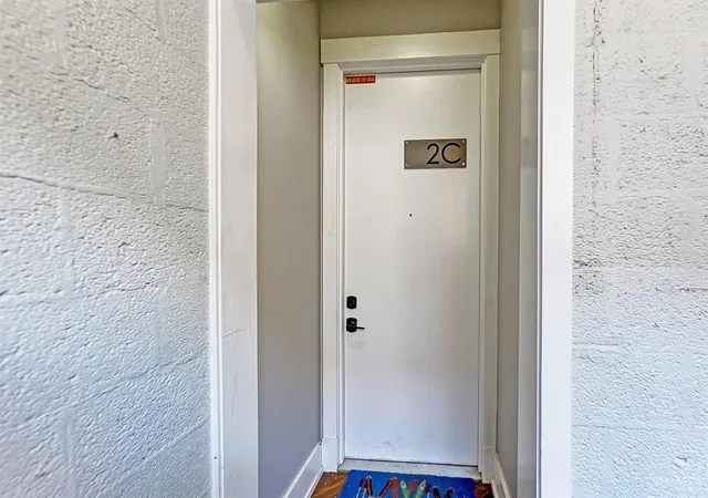 Listing Photo 4 - Condo for sale in building located at 808 Elm St, Cincinnati, OH 45202 - Unit #2C