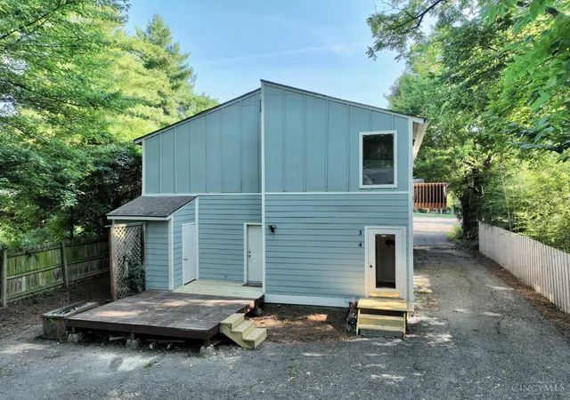 Listing Photo 3 - Condo for sale in building located at 6335 Beechmont Ave, Cincinnati, OH 45230