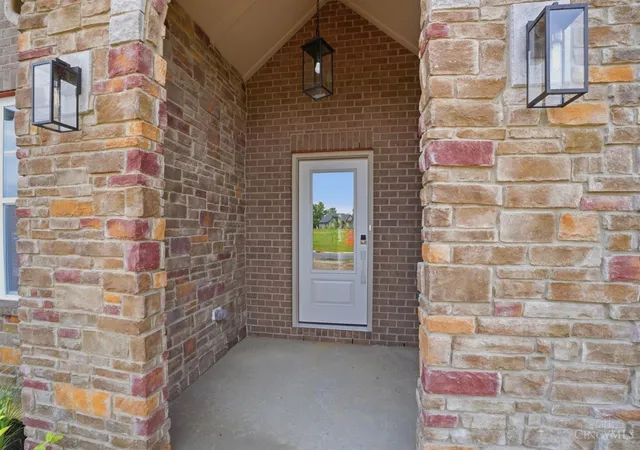 Photo 2 of Sale Pending at 7025 Welney Run, Liberty Twp, OH 45044 | MLS# 1889245 | Listing updated on 2026-08-26
