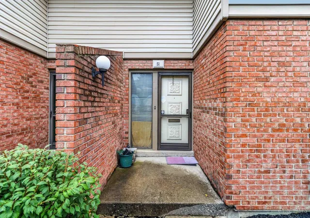 3rd image of 51 Aspen Ct, Springdale, OH 45246 | MLS# 1889178