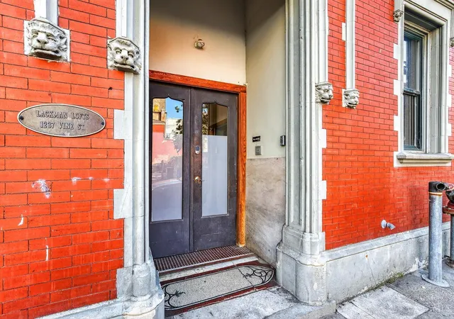 3rd image of 1237 Vine St #7, Cincinnati, OH 45202 | MLS# 1889250