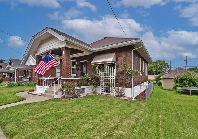 3rd image of 1221 Third St, Cincinnati, OH 45215 | MLS# 1889269