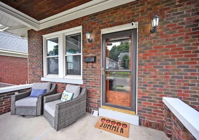 4th image of 1221 Third St, Cincinnati, OH 45215 | MLS# 1889269