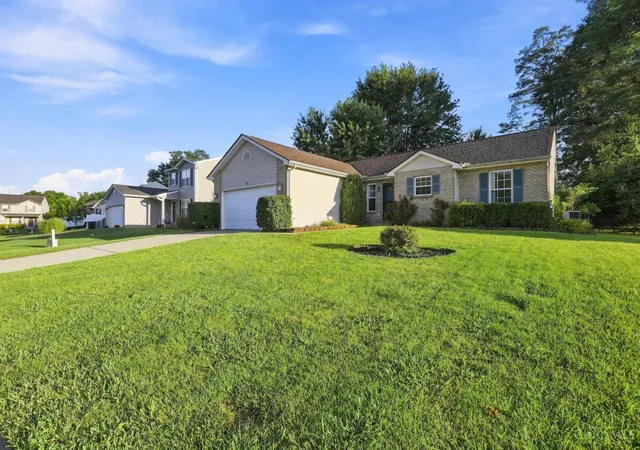 2nd image of 11 Grouse Dr, Amelia, OH 45102 | MLS# 1889264