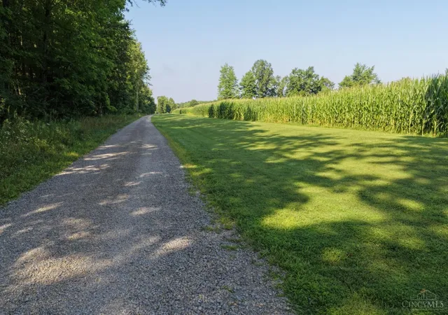 4th image of 28 Hatt-Swank Rd, Loveland, OH 45140 | MLS# 1889233