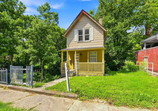 2nd image of 2025 Baltimore Ave, Cincinnati, OH 45225 | MLS# 1888561