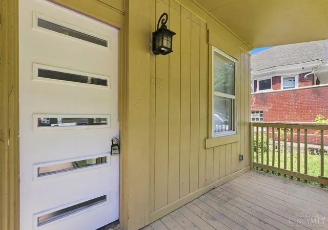 4th image of 2025 Baltimore Ave, Cincinnati, OH 45225 | MLS# 1888561