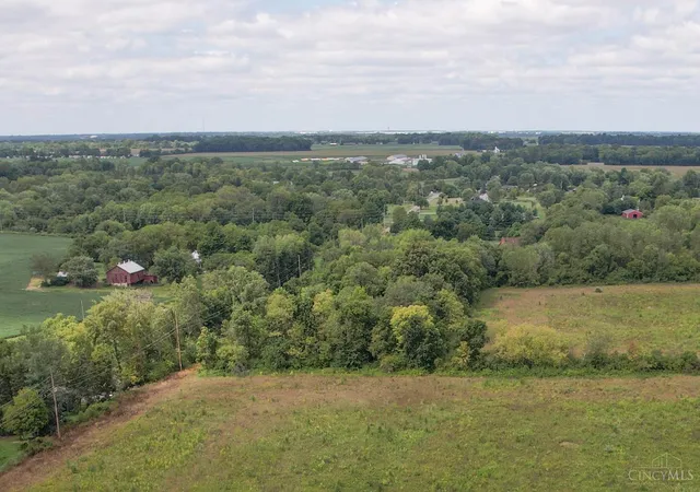 Photo 4 of Sale Pending at 7337 Ross Rd, Bethel Twp, OH 45371 | MLS# 1889321 | Listing updated on 2026-09-02