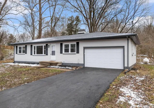 3rd image of 1690 Middletown Eaton Rd, Middletown, OH 45042 | MLS# 1889316
