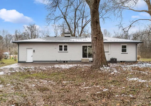 5th image of 1690 Middletown Eaton Rd, Middletown, OH 45042 | MLS# 1889316