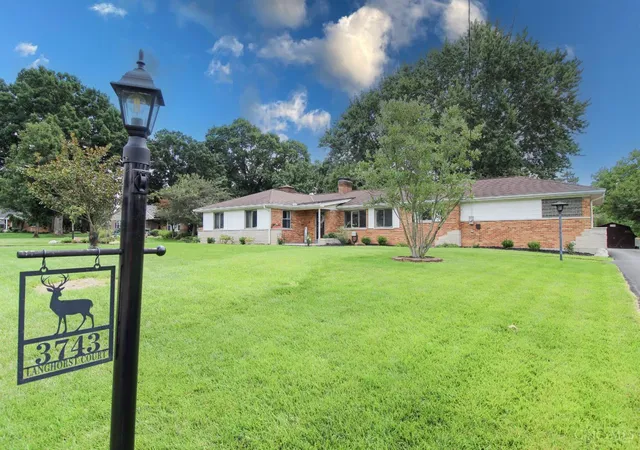 2nd image of 3743 Langhorst Ct, Sycamore Twp, OH 45236 | MLS# 1889144
