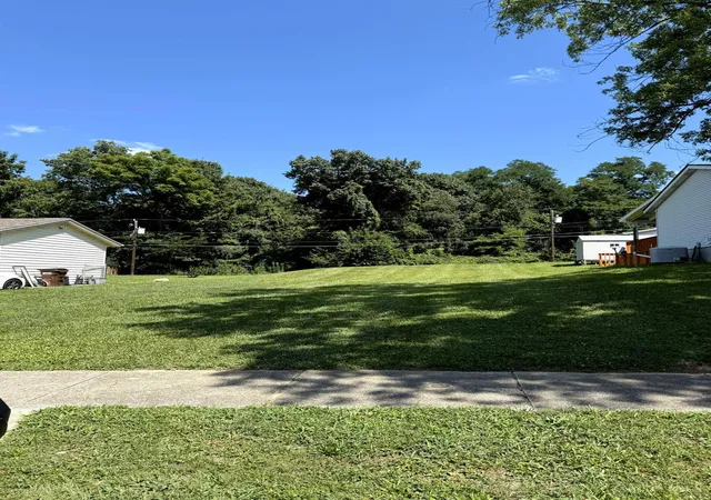 1st image of 4819 Caprice Dr, Middletown, OH 45044 | MLS# 1889249