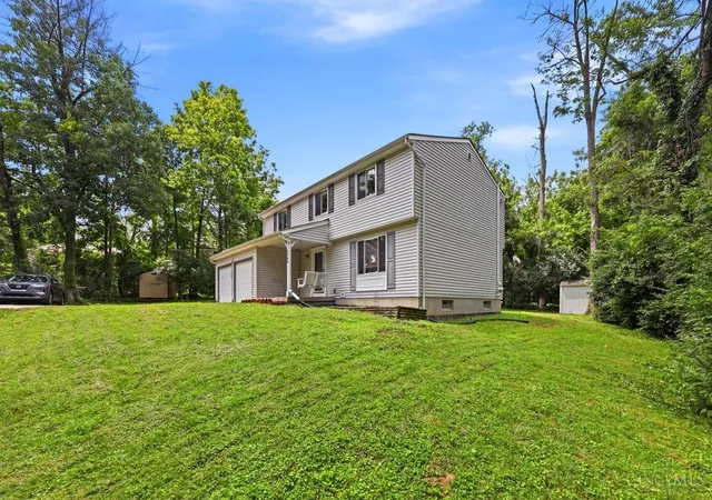 Photo 2 of Single family home for sale at 3784 Irwin Simpson Rd, Deerfield Twp., OH 45040 | MLS# 1889337 | Listing updated on 2026-08-28
