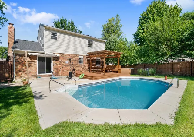 Photo 2 of Sale Pending at 7848 Red Fox Dr, West Chester, OH 45069 | MLS# 1889348 | Listing updated on 2026-08-25