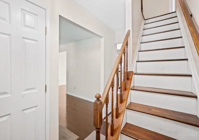Photo 3 of Sale Pending at 7848 Red Fox Dr, West Chester, OH 45069 | MLS# 1889348 | Listing updated on 2026-08-25