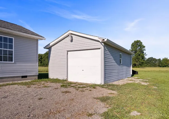 Photo 4 of Single family home for sale at 158 Montana Dr, Jackson Twp, OH 45171 | MLS# 1889349 | Listing updated on 2026-10-09