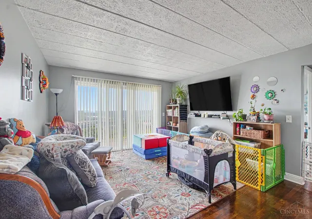 4th image of 2701 Lehman Rd, Cincinnati, OH 45204