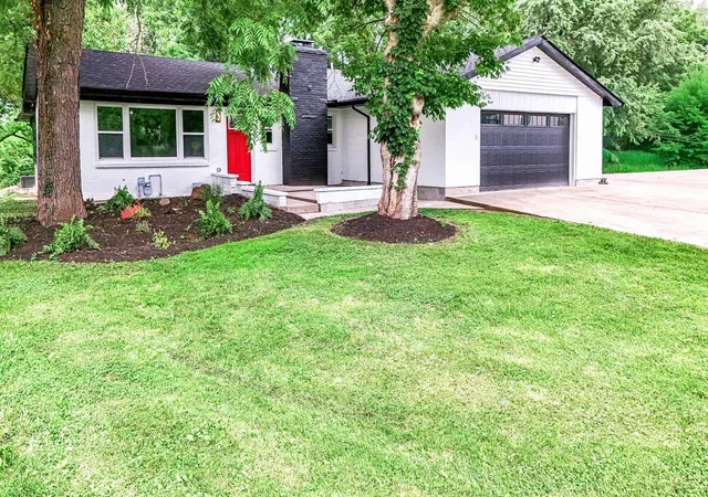 1st image of 804 Eaton Ave, Middletown, OH 45044 | MLS# 1889375