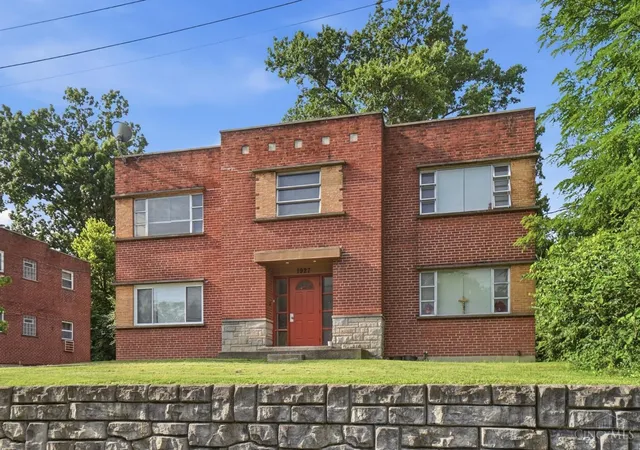 Listing Photo 5 - Condo for sale in building located at 1927 W N Bend Rd, Cincinnati, OH 45224