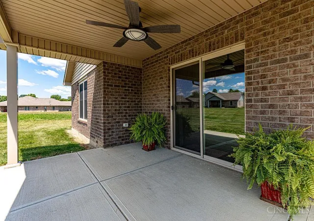 4th image of 136 Pebble Creek Dr, Eaton, OH 45320 | MLS# 1889148