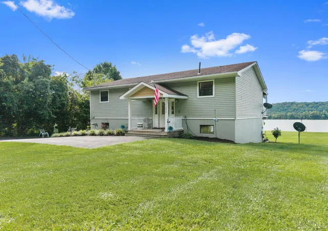 image of 978 Us Hwy 52, Georgetown, OH 45121 | MLS# 1889383