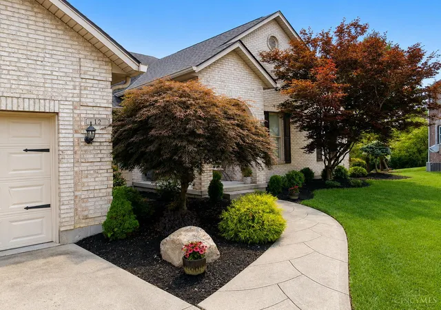 Photo 2 of Single family home for sale at 12 Brittany Ct, Hamilton, OH 45013 | MLS# 1889402 | Listing updated on 2026-09-10