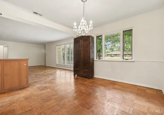 5th image of 8590 Lynnehaven Dr, Amberley, OH 45236 | MLS# 1889419