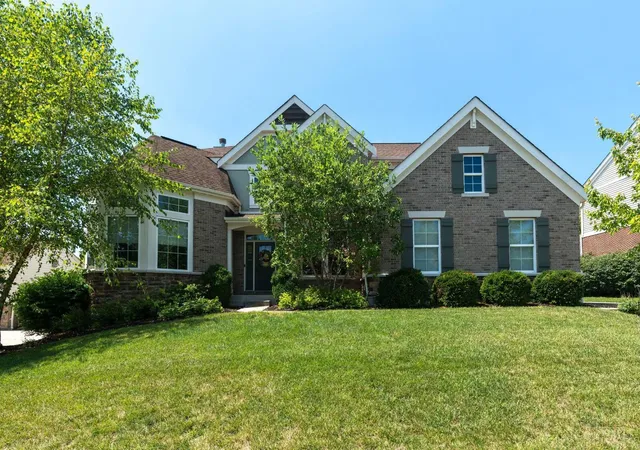2nd image of 1529 Shaker Run Blvd, Lebanon, OH 45036 | MLS# 1889376