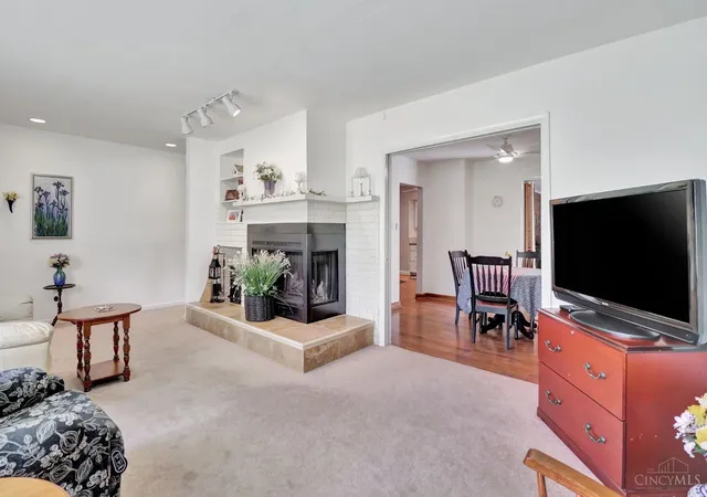 4th image of 4150 Brookfield Dr, Union Twp, OH 45245 | MLS# 1888962