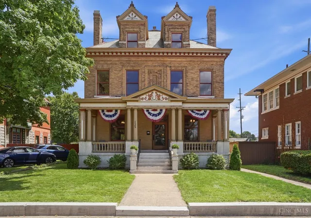 1st image of 125 S Main St, Middletown, OH 45044 | MLS# 1889429
